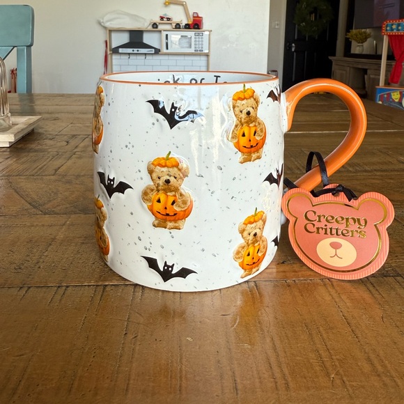 Creepy critters bear Halloween mug with bats - Picture 1 of 5